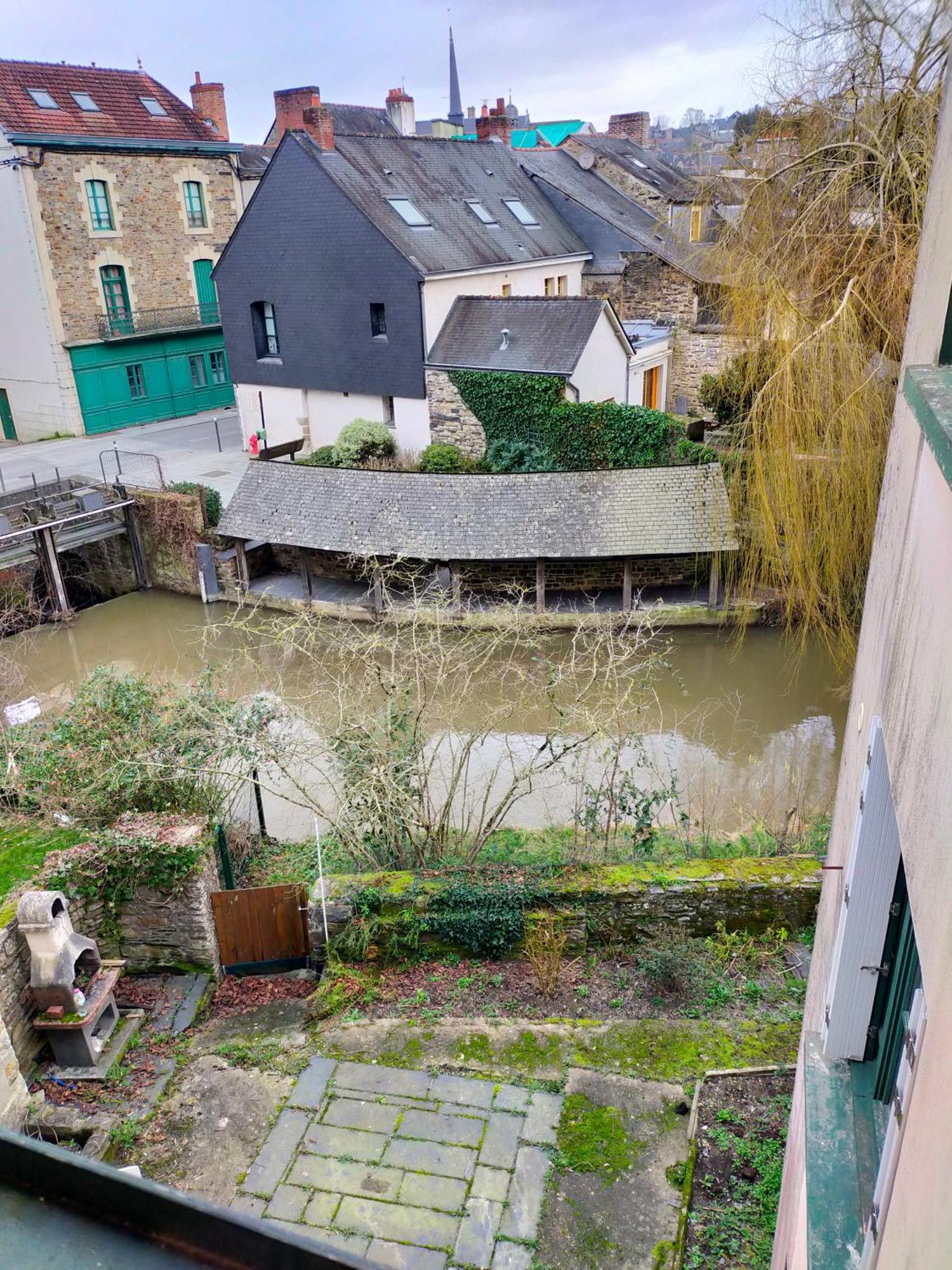 T2 Entre Riviere Et Chateau Centre Vitre エクステリア 写真